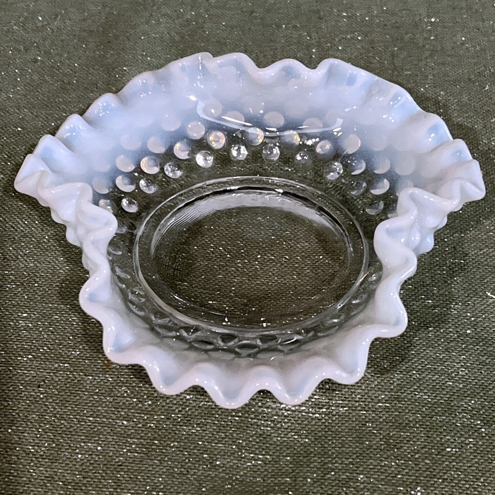 Vintage FENTON Opalescent Hobnail Candy Dish / Nut Bowl - 5" Diameter